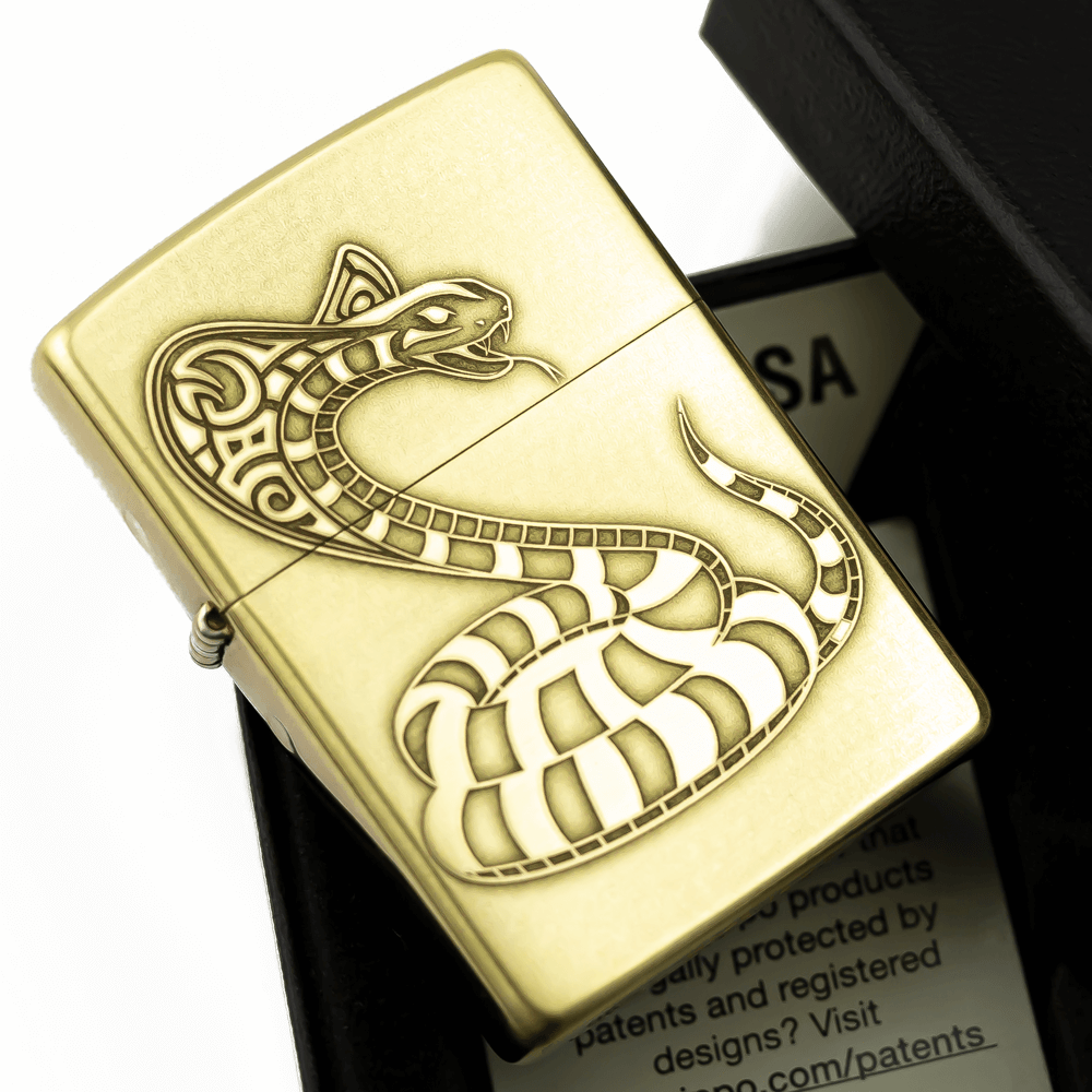 ZIPPO RẮN KHẮC NỔI 3D TUỔI TỴ